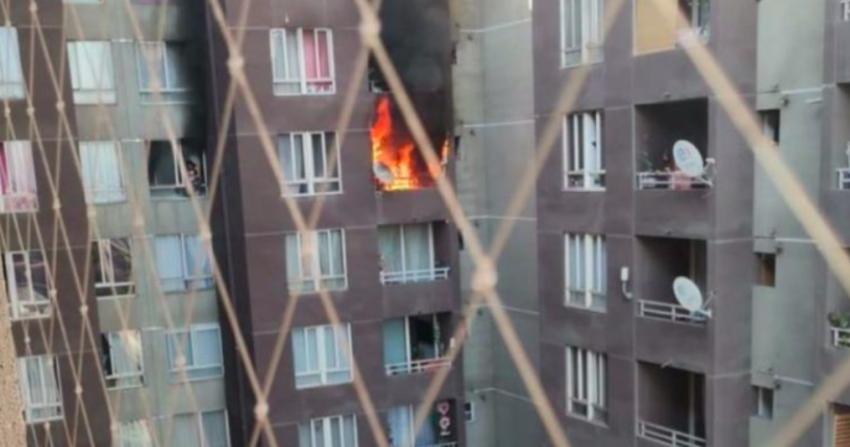 Incendio en San Miguel: Madre salvó a su hijo pasándolo por la ventana desde el octavo piso