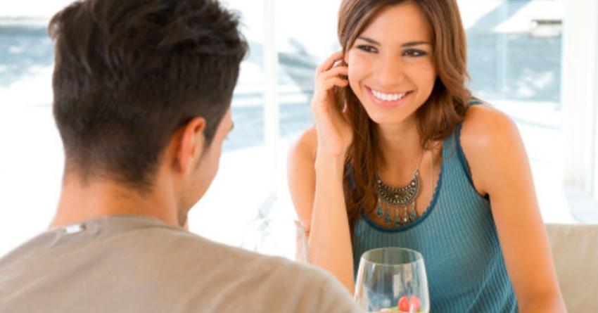¿Nuevos hábitos de seducción?: En solo 1 de cada 3 citas heterosexuales el hombre invitó a la mujer