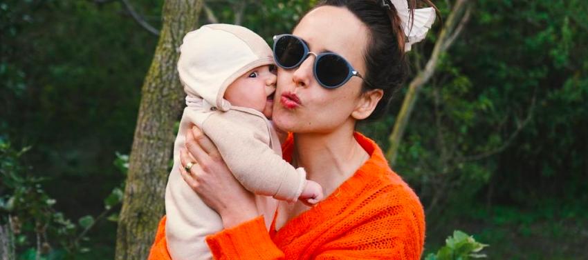 "Me siento culpable de mil cosas": La potente reflexión de Juanita Ringeling sobre la maternidad
