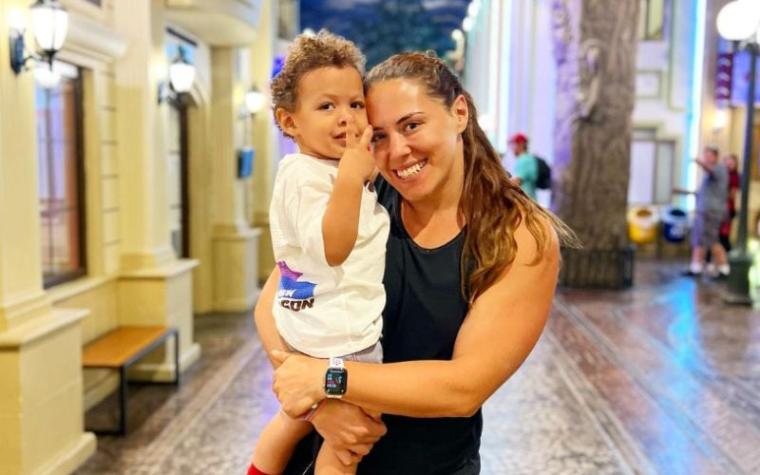Natalia Duco comparte sus mejores tips para viajar en avión con su hijo: “No voy a dejarlo solo” 