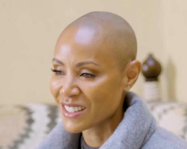 Tras sufrir severa alopecia: Jada Pinckett Smith muestra cómo le está creciendo pelo