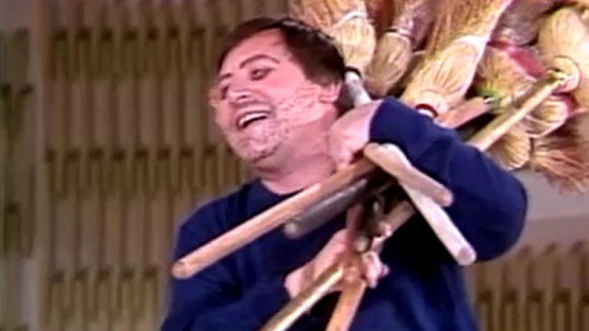 Mandolino y sus eternas bromas a Don Francisco