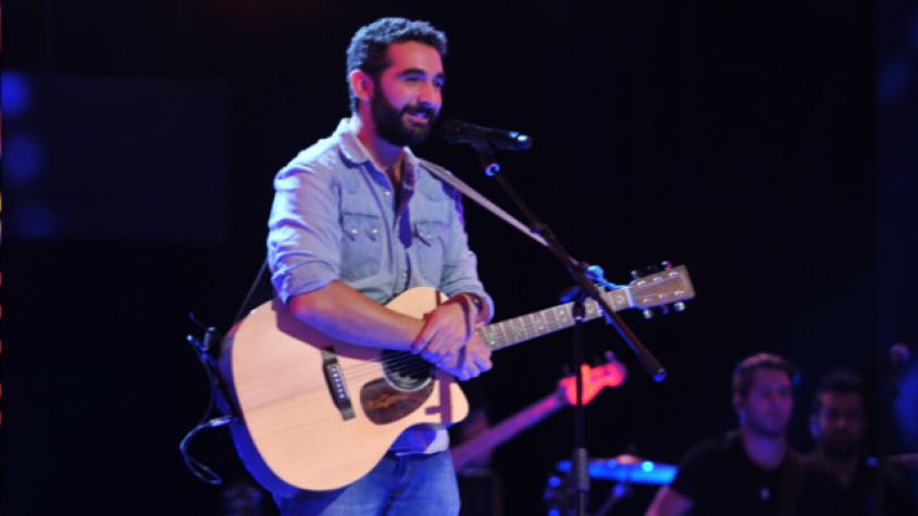 Charly Benavente cumple promesa y hace show gratuito en plena calle