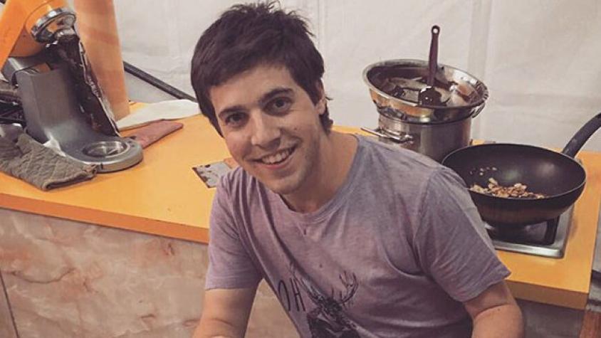 Alfredo demuestra que puede cocinar más que tortillas