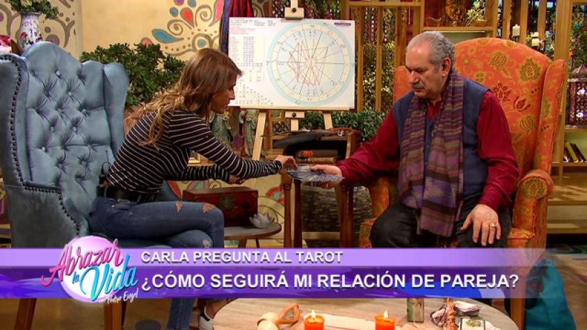 Pedro responde a Carla a través del tarot