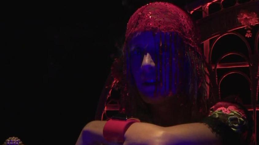 Diana se la jugó como tarotista en nuevo opening