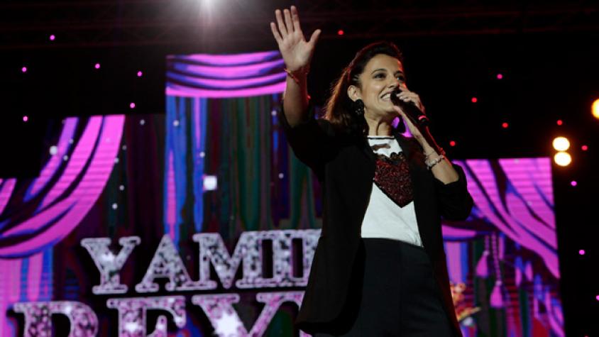 Yamila Reina hizo reír a todo el público del Festival del Dichato
