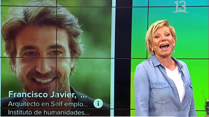 ¡Ayudamos a Raquel a hacer su perfil en Tinder!