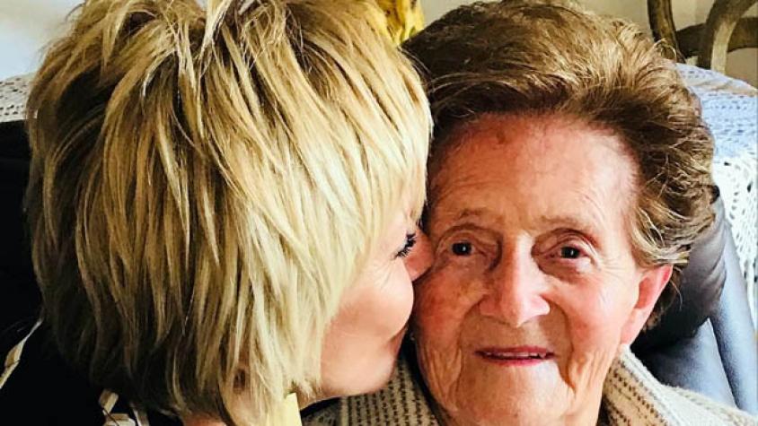 Raquel le envió un especial saludo a su madre 