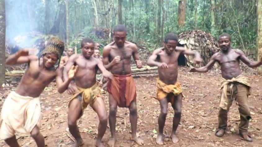 Jorge disfrutó con la tribu más fiestera de Camerún