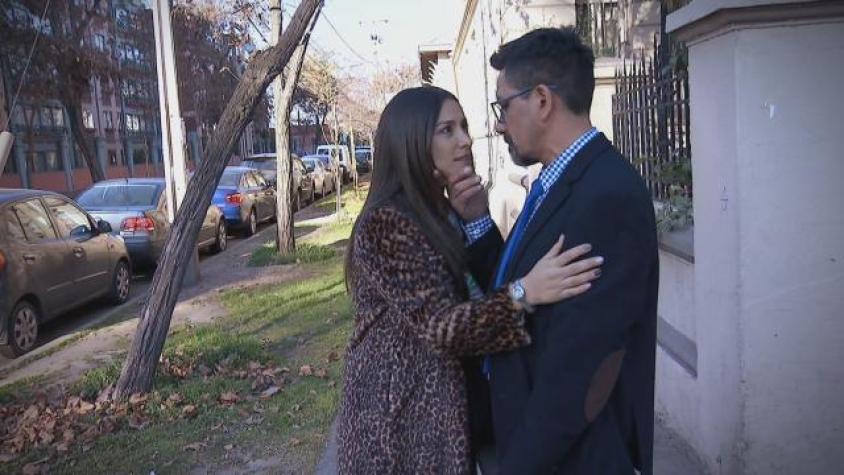 Gabriel se acercó a Josefa más de la cuenta