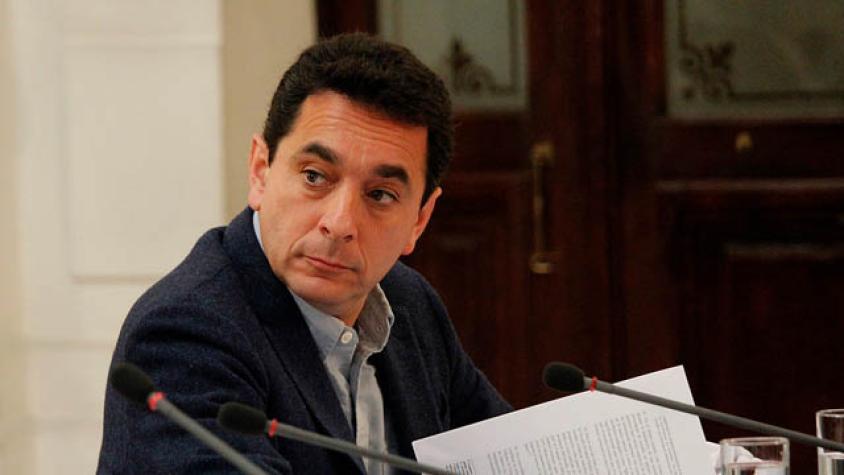 Acusan a ex diputado del PPD por filtración de fotos íntimas