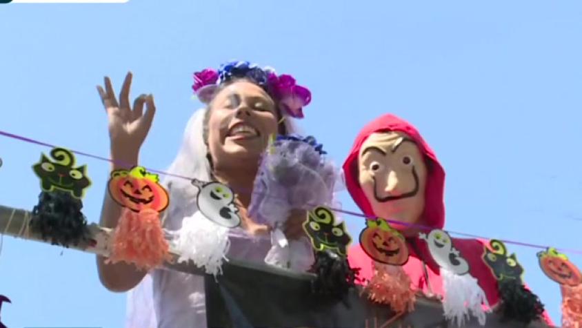 ¡Esta casa se pasó con su decoración de Halloween!