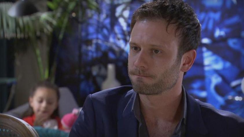 Alonso quedó en evidencia ante Benjamín y Trinidad