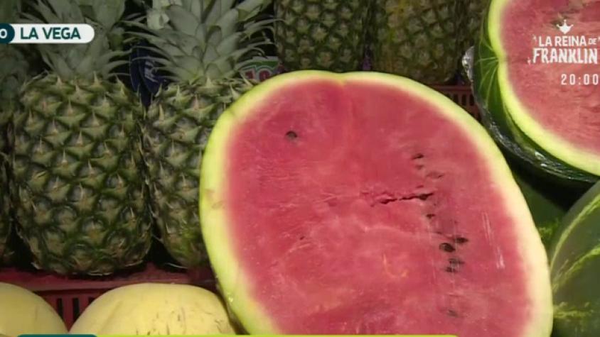 Ricas frutas de la temporada se toman la primavera