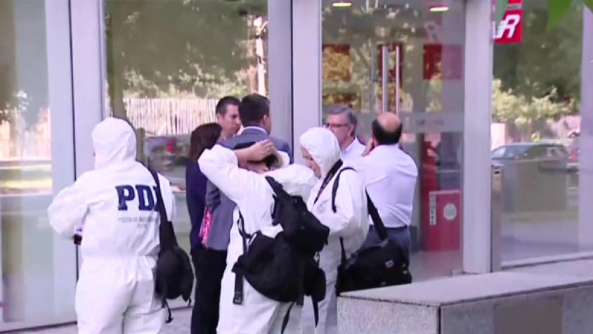 Violento robo afectó a banco en Las Condes 