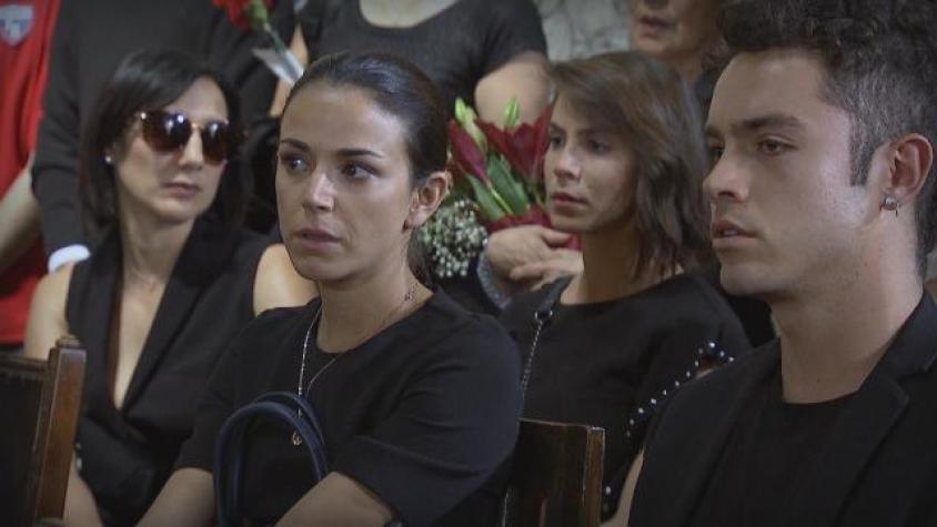 Tensa calma marcó inicio de la despedida de Daniela y Karina