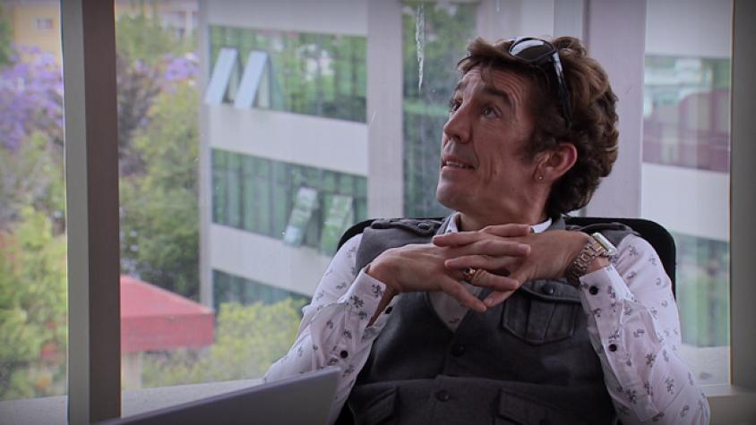 Marco no cree en las finanzas de Roberto