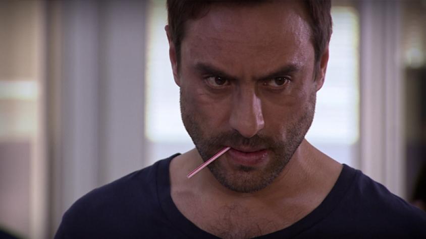 Feliciano está tras la red de pornografía