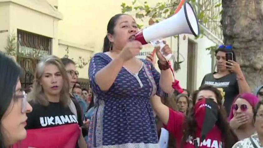 Vecinos protestaron por retraso en construcción de viviendas