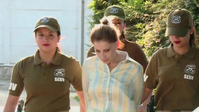 “Scarlett Johansson chilena” fue denunciada por su ex marido