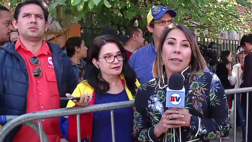 Venezolanos en Chile llegaron a la embajada 