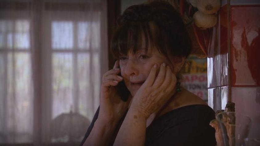 Elvia delató a Marco ante sus amigos