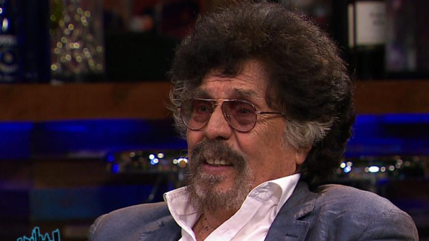 Adriano: "No hay ningún programa chileno auténtico" 