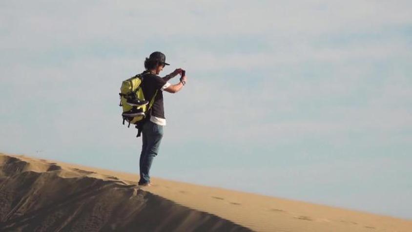 ¡Claudio alucinó con el mágico paisaje de las dunas de la playa de Canarias!