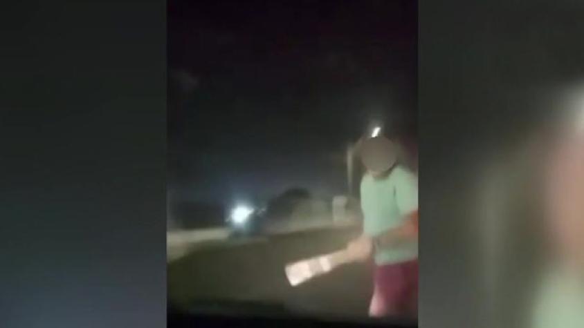 Denuncian a militar por golpear a repartidor con un bate 