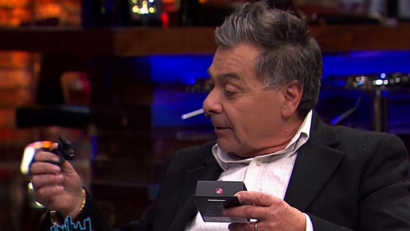 Pato y Titi han comprado en un SexShop