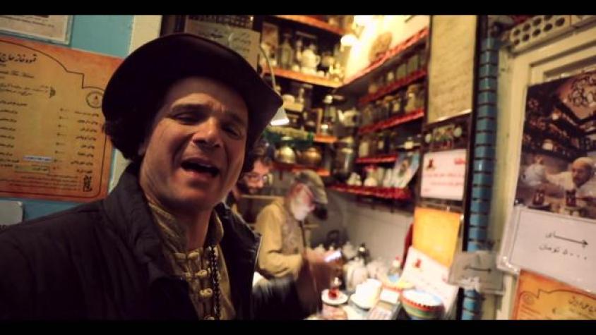 Jorge probó los platos de uno de los mercados más clásicos de Teherán