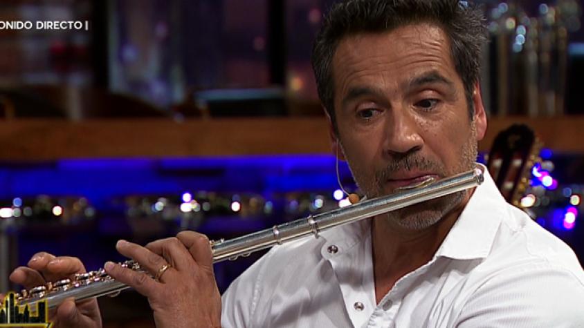 Renato: “Yo tocaba flauta en la micro”