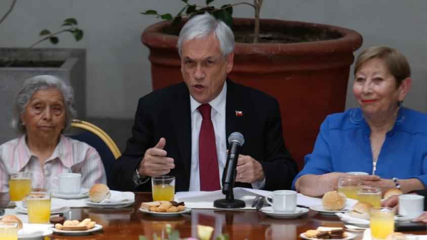 Presidente Piñera acusa a grupos “pequeños" y "organizados" de hechos violentos