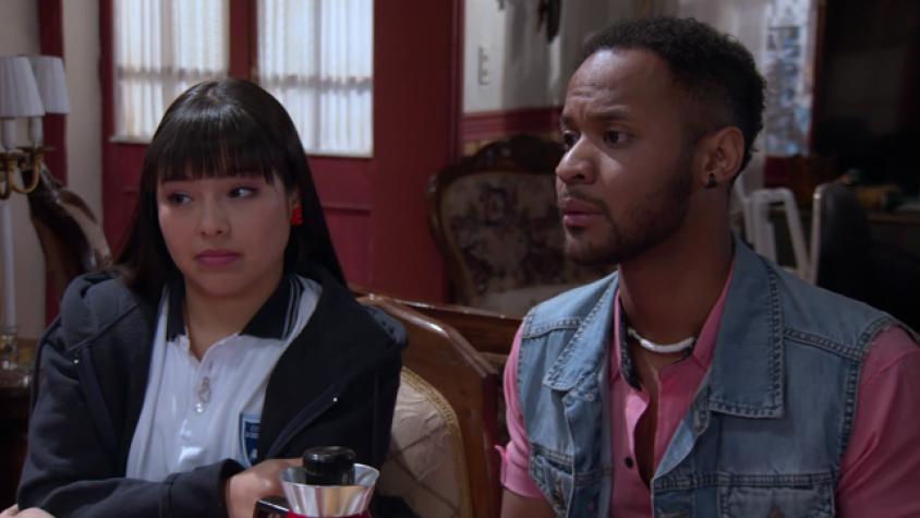 Alexander se tiene que ir