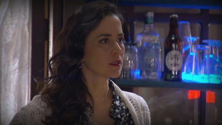 El apasionado beso que molestó a Rosa