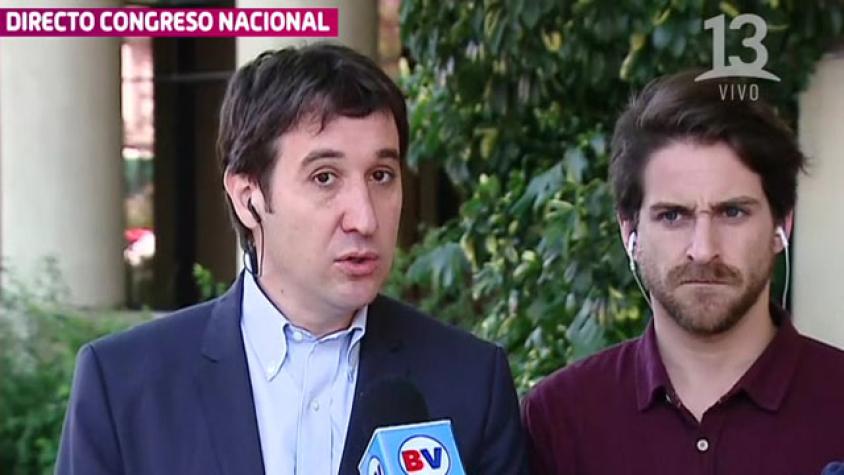 Diputados se refieren a proyecto que congela alza de la luz y a posible acusación a Piñera