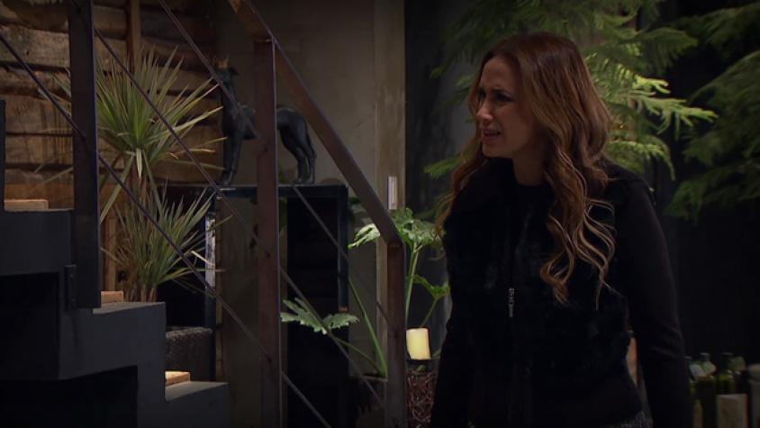 Angélica descubrió a un muerto 