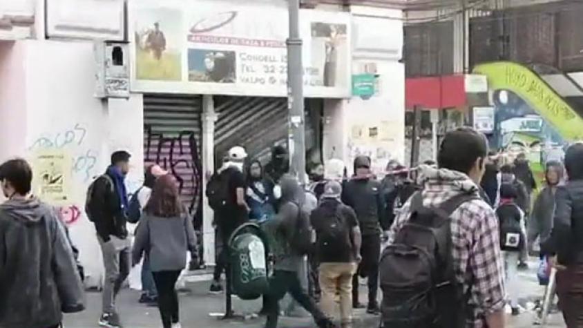 Vecinos atemorizados tras destrozos y saqueos en Valparaíso
