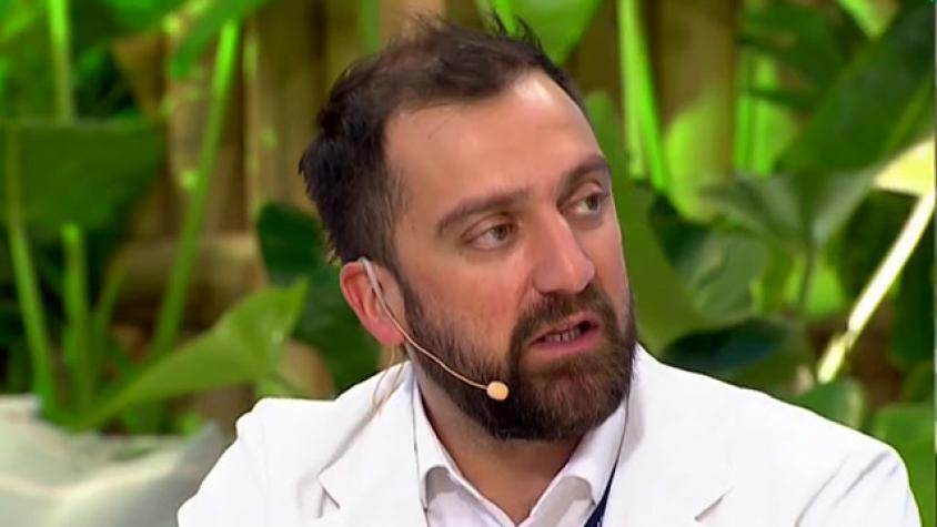 ¿Qué tan útil es hacer gárgaras con agua y sal para evitar el coronavirus?