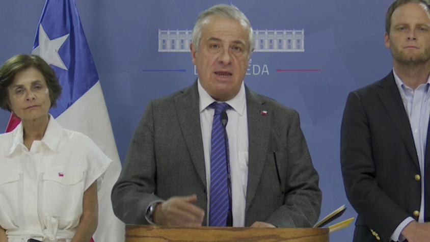 Ministro Mañalich confirmó que cifra de infectados por coronavirus alcanzó los 238