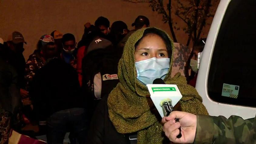 Hoy sale nuevo bus con bolivianos que acamparon frente a consulado 