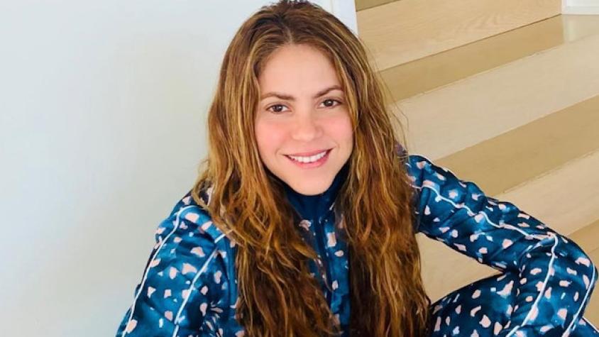 Shakira aprovecha la cuarentena y se gradúa en filosofía antigua