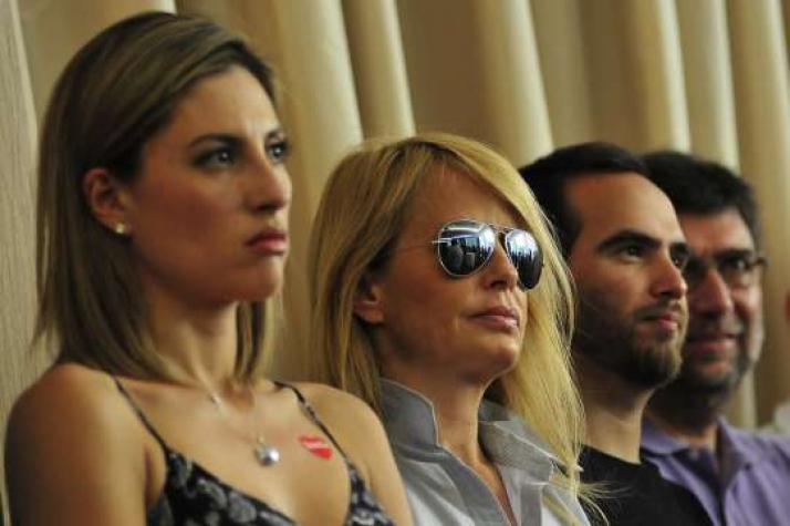 Karen Bejarano muestra cómo quedó su auto tras violento asalto