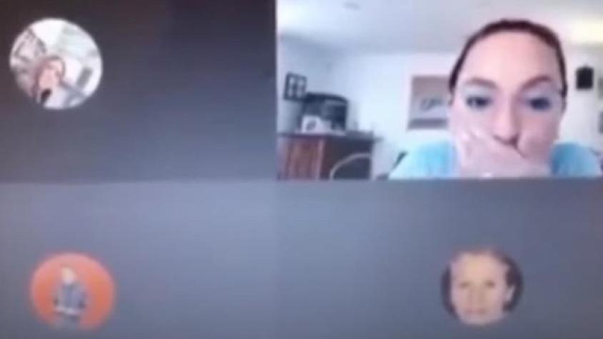 Profesora insulta a sus alumnos en clase online: olvidó que el micrófono estaba prendido