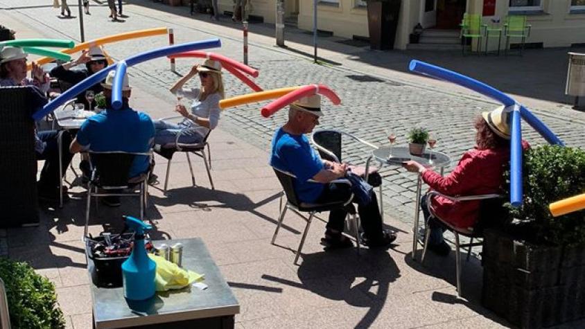 Alemania: Café implementa llamativa medida para respetar distanciamiento social