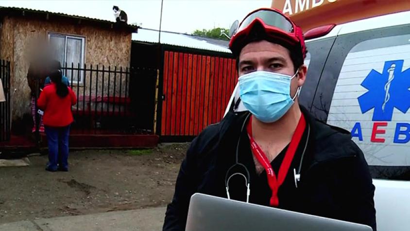 Kinesiólogos en la primera línea controlan a pacientes con covid