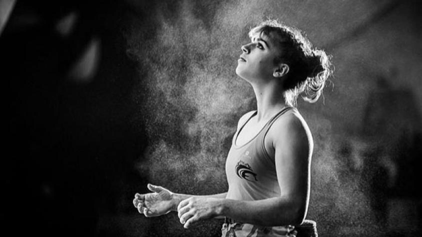 Conmoción por trágica muerte de joven campeona mundial de escalada