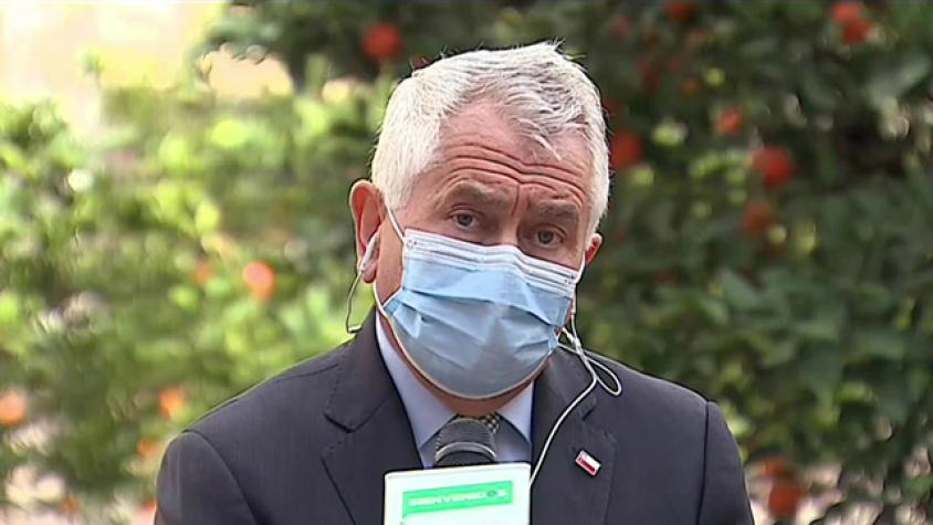 Ministro Paris: “Tenemos que vivir en modo covid”