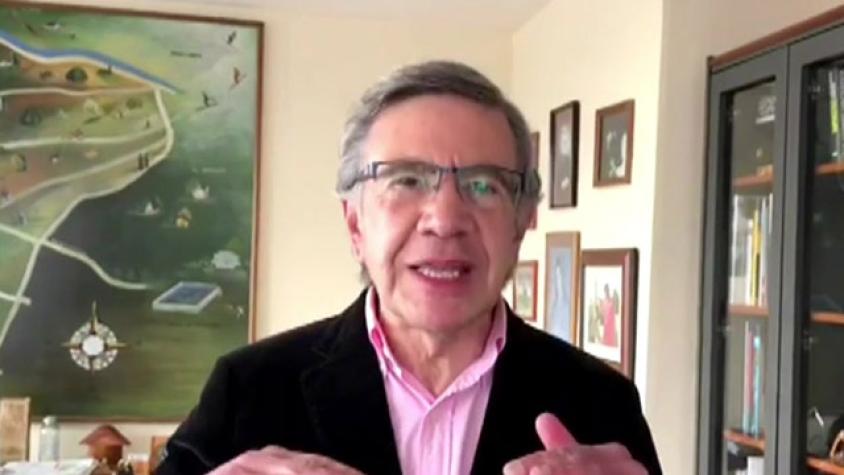 Polémicas declaraciones de Joaquín Lavín dividen al Gobierno